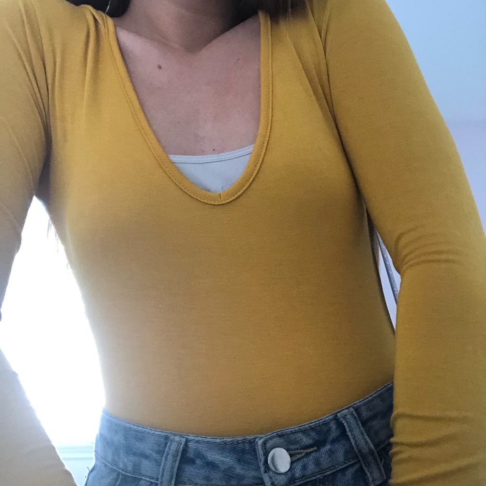 🦋 2/$15 NWT Yellow Deep Neck Bodysuit